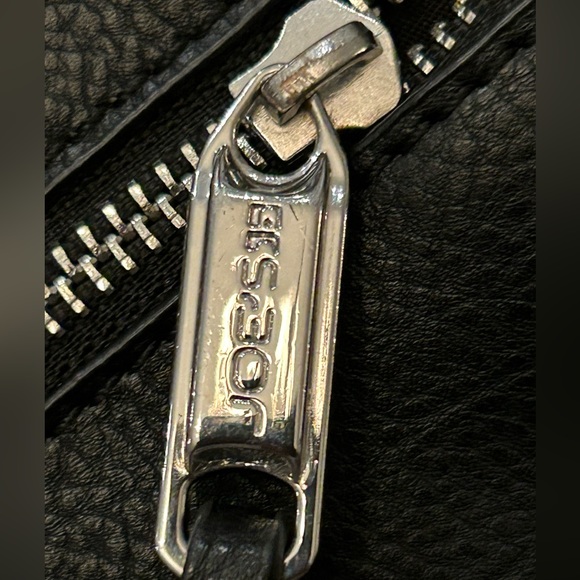 Joe’s Jeans Josie Vegan Leather Crossbody bag in black with silver - Picture 4 of 7